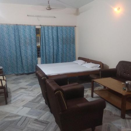 Begusarai Motel Sayonara מראה חיצוני תמונה